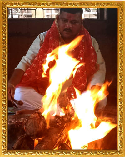 Pandit Raj Shastri Ji